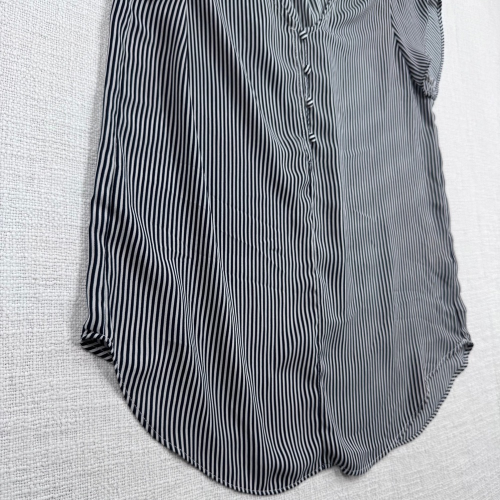 Philosophy Womens XS Striped V-Neck Flutter Sleeve Blouse‎ Black White Office - Picture 4 of 8